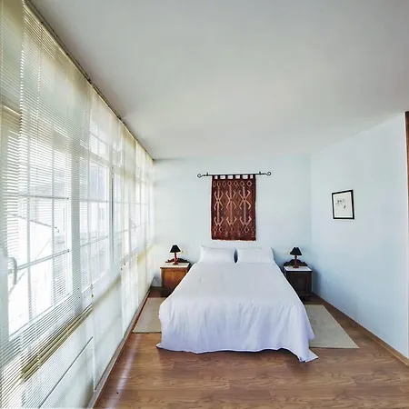 Casa *